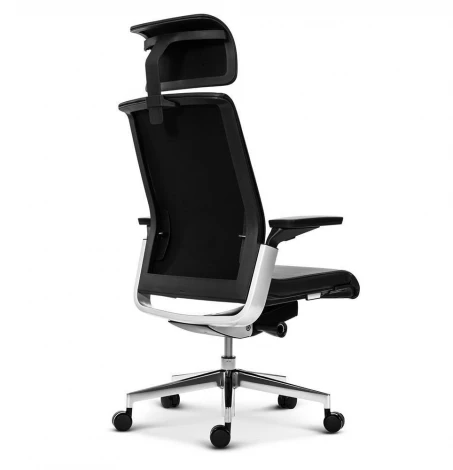 Эргономичное кресло руководителя Match