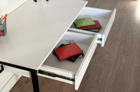 Стол Юниор Mebelson (ЛДСП,Металл/Светлое дерево,Черный) арт.SMU-01.3261