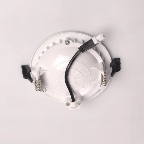 Встраиваемый точечный светильник DeMarkt Стаут 702012001 (LED, 220V)