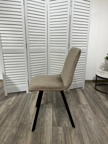 Обеденный стул M-City DAIQUIRI BLUVEL-40 BEIGE, велюр