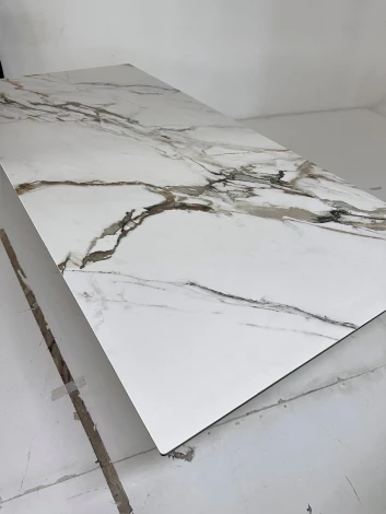 Стол ENNA 220 KL-188 Контрастный мрамор матовый, итальянская керамика/ каркас цвета шампань М-City