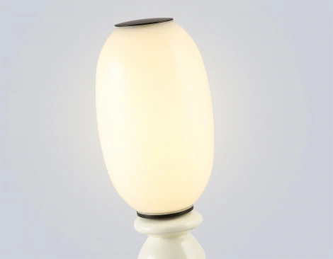 Настольная лампа светодиодная с выключателем Ambrella High Light LH53154