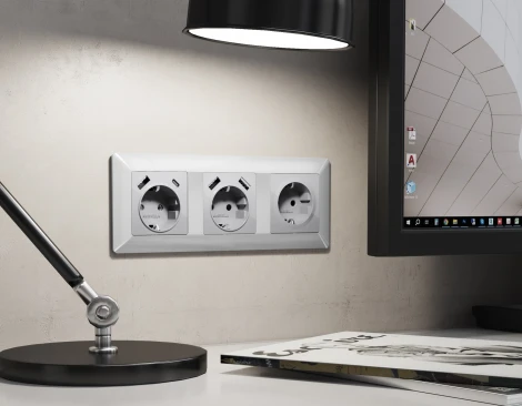 Лицевая панель Ambrella Volt ALFA (Серебро глянец) для электрической розетки с заземлением QUANT AP4060