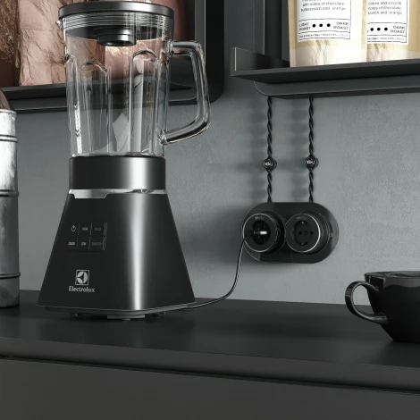 Розетка с заземлением Vintage (черный матовый/хром) Werkel W5871051 (a055919)