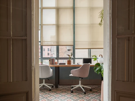 Обеденный стул La Forma (ex Julia Grup) Einara (Серый/ Сталь,Пена,Полипропилен,Металл,Пластик)