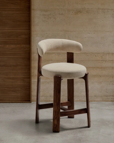 Полубарный стул Granite из бежевого шенилла и ясеня с отделкой орех 65 см La Forma (ex Julia Grup) 301957