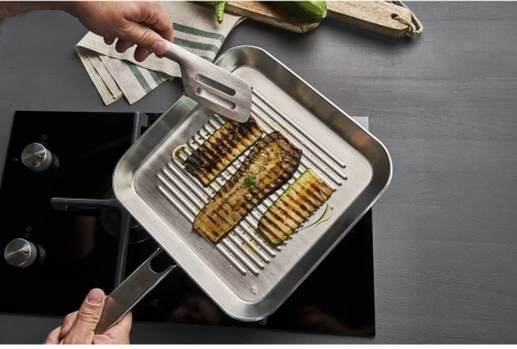 Сковорода-гриль квадратная 24х24 см ZWILLING Plus 40996-024