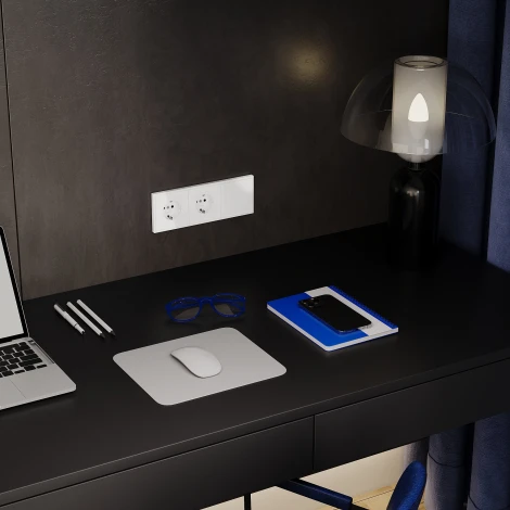 Выключатель одноклавишный с подсветкой (белый глянцевый) Voltum S70 VLS010201