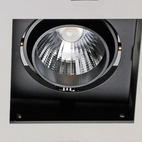 Встраиваемый точечный светильник Favourite Flashled 1988-1C (220V)