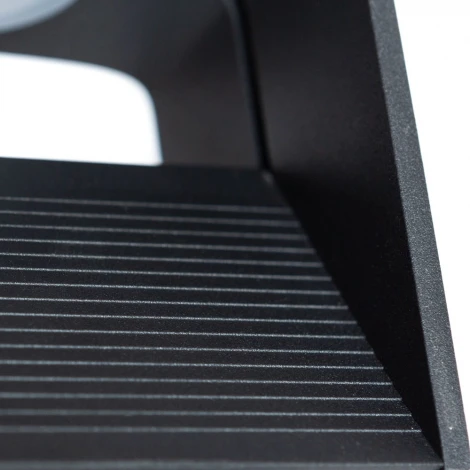 Настенный светильник Arte Lamp Scatola A1423AP-1BK (LED, 220V, куб)