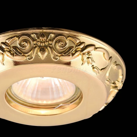 Встраиваемый точечный светильник Maytoni Metal Classic DL300-2-01-G