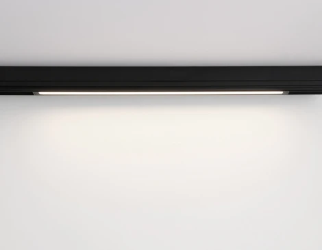 Трековый светильник светодиодный магнитный Magnetic 220V 24W Ambrella Track System GL1680