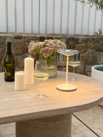 Интерьерная настольная лампа светодиодная с аккумулятором Ubiqua Crystal 332101 (регулировка яркости, сенсорный выключатель, IP54)