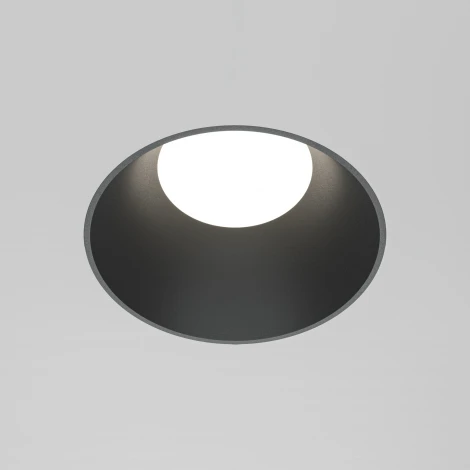 Встраиваемый светильник под гипсокартон IP54 Maytoni Share DL126-GU10-TRS-B