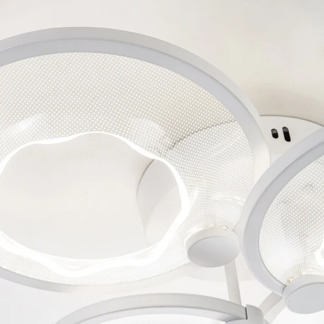 Потолочная люстра светодиодная Escada Quasar 10261/4LED 68W White