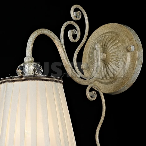 Бра Maytoni Vintage ARM420-01-G