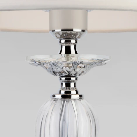 Интерьерная настольная лампа Eurosvet Olenna 01104/1 белый