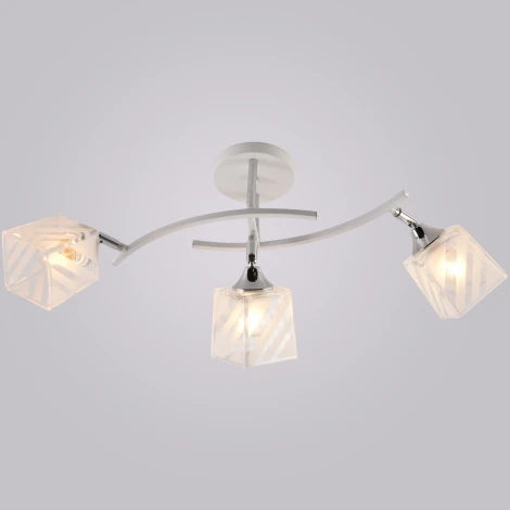 Потолочная люстра на штанге Reluce 01593-0.3-03 WH+CR