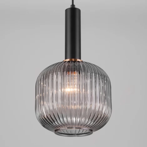 Подвесной светильник Eurosvet Bravo 50182/1 дымчатый (220V, на проводе, шар)