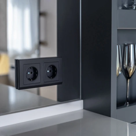 Рамка на 2 поста Stark (черный) Werkel W0021808 (a050923)