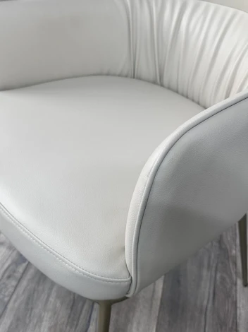 Стул БРУНО (BRUNO) цвет МОЛОЧНЫЙ Milk T1-02, экокожа / шампань, ®DISAUR M-City 64386