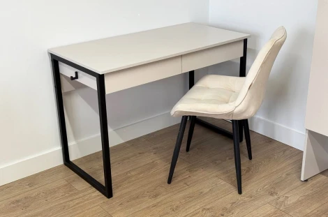 Стол Юниор Mebelson (ЛДСП,Металл/Черный) арт.SMU-01.3409