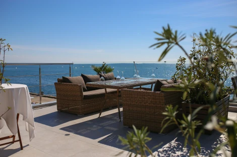 Диван из искусственного ротанга трехместный, цвет коричневый 4SIS Капучино YH-C3130W-3 brown