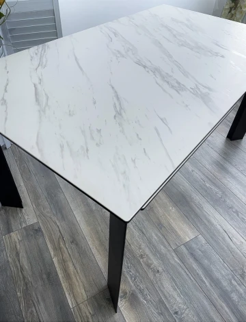 Стол CREMONA 140 KL-99 Белый мрамор матовый, итальянская керамика / черный каркас М-City