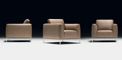 CAPRERA Armchair (P279.010.L30) КРЕСЛО, кожа 3094 сер.беж. цв. M-City P279.010.L30