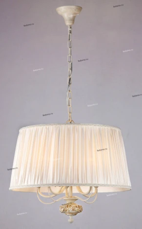 Подвесная люстра Maytoni Olivia ARM326-55-W