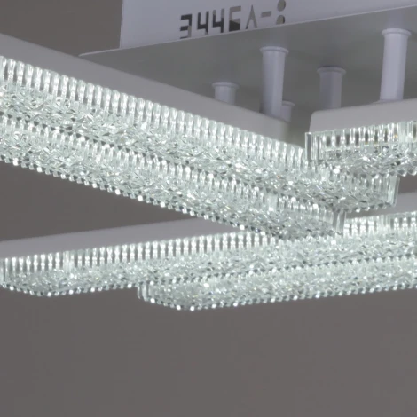 Потолочная люстра светодиодная на штанге с пультом регулировкой яркости и цветовой температуры Reluce 03446-3.3-08C WH (220V)