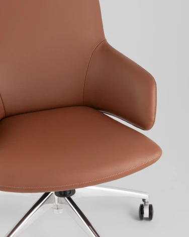 Кресло руководителя TopChairs Bow шоколадный TopChairs УТ000042253