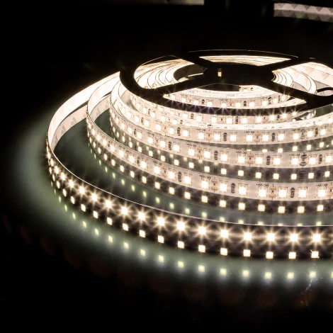 Светодиодная лента Elektrostandard 12V 9,6W IP65 120Led 2835 теплый белый, 5м