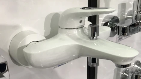 Смеситель Grohe Eurostyle 23726LS3 для ванны с душем