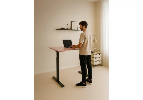 Компьютерный стол Notta Маркос 140х80 розовый / черный