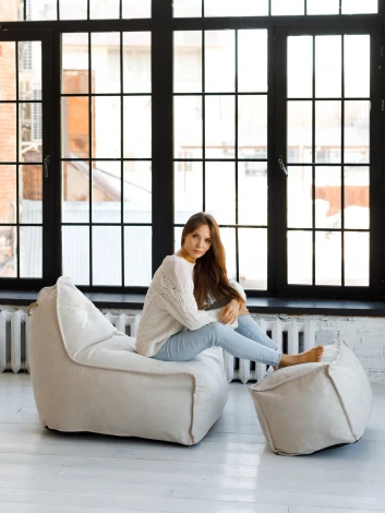 Кресло Dreambag Манхеттен Светло-бежевое с Пуфом 1426603