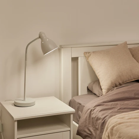 Настольная лампа Uniel UML-B701 E27 WHITE