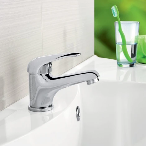 Смеситель Ravak Suzan SN 012.00 для раковины