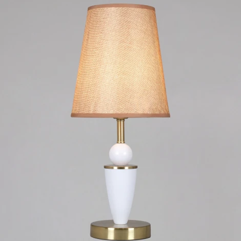 Интерьерная настольная лампа Reluce 88302-0.7-01