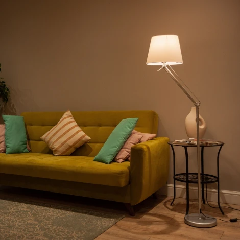 Торшер напольный под лампу Е27, 60W, с регулировкой наклона, Серебристый/Белый Uniel UML-T500 E27 SILVER/WHITE