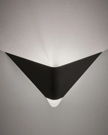 Настенный светильник черный La Forma (ex Julia Grup) Ginebra AA4103R01