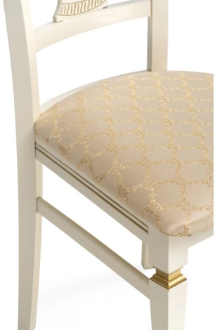 Деревянный стул Woodville Флавиан слоновая кость / золото 515976