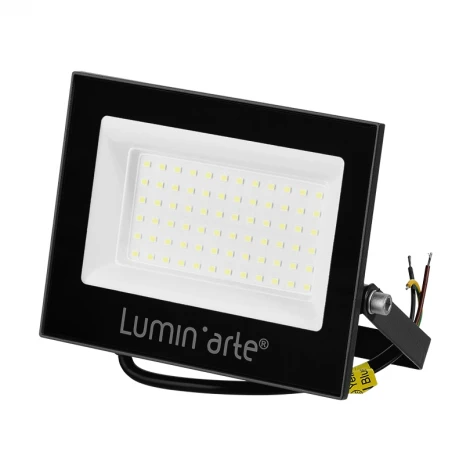 Светодиодный прожектор 70Вт 5700К IP65 5600лм серый корпус Lumin'arte LFL-70W/06