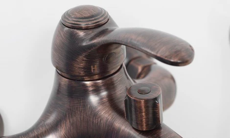 Смеситель Wasserkraft Isar 1301 для ванны с душем, темная бронза