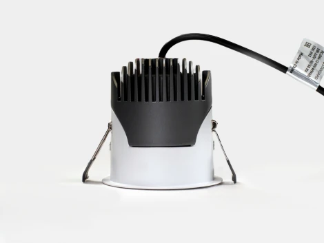 Светильник встраиваемый 12Вт 55° IP65 белый 3000К поворотный SWG RC RC-D84-12-WH-WW65