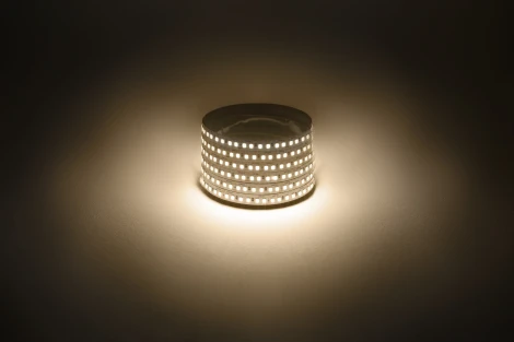 Светодиодная лента 12V 5м белый теплый ЭРА LS2835-14,4-180-12-3000K-IP20-1 year-5m