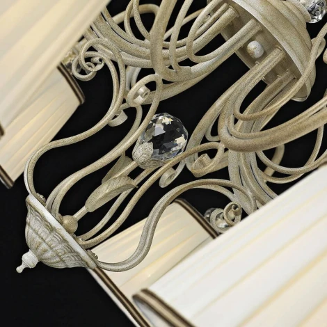 Подвесная люстра Maytoni Vintage ARM420-08-R (220V, на цепи)