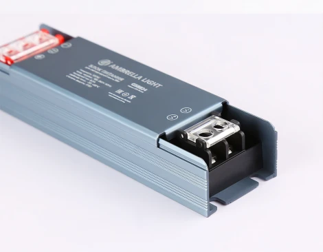 Блок питания Ambrella Illumination GS8824 для светодиодной ленты 24V 100W 4.2A IP20 185-260V