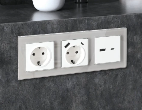 Рамка Ambrella Volt ALFA Platos (Серебро Стекло органическое) 3-ая AF330403