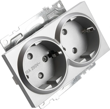 Розетка двойная с заземлением и шторками (серебро) Stekker Катрин 39584